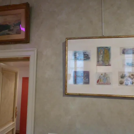 Galleria D'arte - Foresteria 4* Brescia