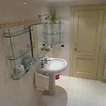 بيت ضيافة Galleria D'arte - Foresteria 4*